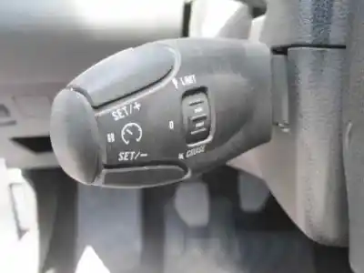 Veicolo di demolizione peugeot 308 active dell'anno 2012 alimentato 9hp