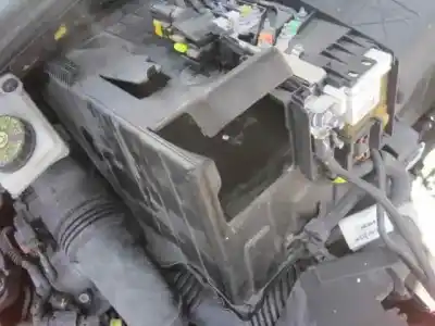 Veicolo di demolizione peugeot 308 active dell'anno 2012 alimentato 9hp