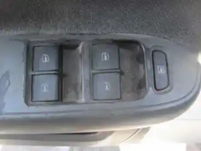Véhicule à la ferraille seat ibiza (6l1) cool de l'année 2002 alimenté atd