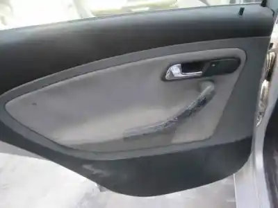 Véhicule à la ferraille seat ibiza (6l1) cool de l'année 2002 alimenté atd