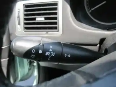 Véhicule à la ferraille peugeot 307 break / sw (s1) break xs de l'année 2004 alimenté 9hy
