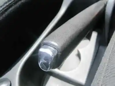 Véhicule à la ferraille peugeot 307 break / sw (s1) break xs de l'année 2004 alimenté 9hy