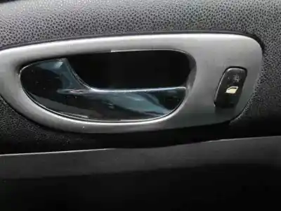 Véhicule à la ferraille peugeot 307 break / sw (s1) break xs de l'année 2004 alimenté 9hy