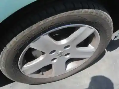 Véhicule à la ferraille peugeot 307 break / sw (s1) break xs de l'année 2004 alimenté 9hy
