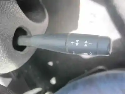 Veicolo di demolizione peugeot 206 4-trg. xt dell'anno 2006 alimentato kfw(tu3jp)