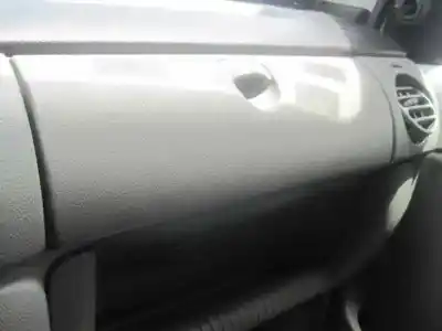 Здавання транспортного засобу renault kangoo (f/kc0) authentique року 2007 потужний k9k v7