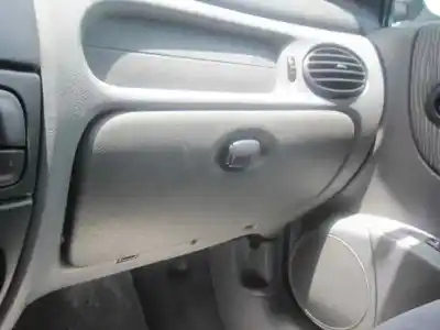 Здавання транспортного засобу renault megane i fase 2 classic (la..) 1.9 dti diesel року 2001 потужний f9q q7