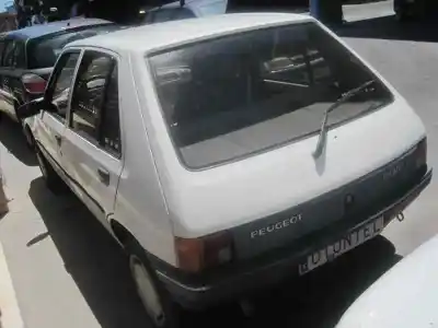 Здавання транспортного засобу peugeot 205 berlina 1.2 g року 1988 потужний 1f1