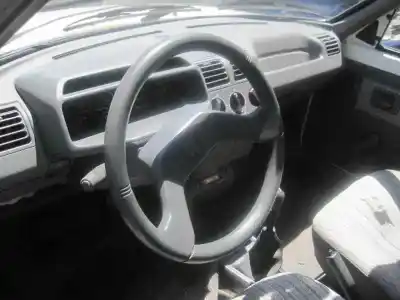 Здавання транспортного засобу peugeot 205 berlina 1.2 g року 1988 потужний 1f1