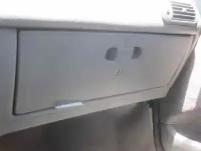 Veículo de Sucata fiat punto (176_) 75 1.2 do ano 1994 alimentado 176a8.000