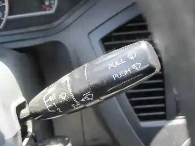 Véhicule à la ferraille kia carens 2.0 crdi ex monovolumen de l'année 2004 alimenté d4ea