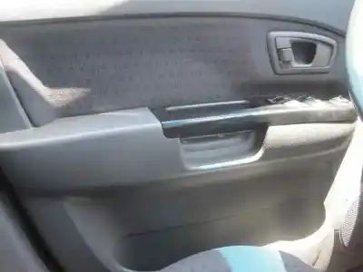Véhicule à la ferraille kia carens 2.0 crdi ex monovolumen de l'année 2004 alimenté d4ea