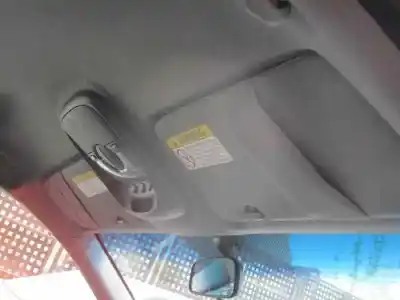Véhicule à la ferraille kia carens 2.0 crdi ex monovolumen de l'année 2004 alimenté d4ea