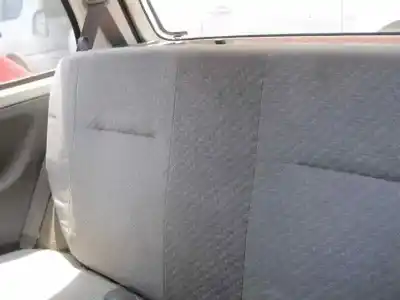 Véhicule à la ferraille nissan micra (k11) alpine (1996) de l'année 1995 alimenté cg10