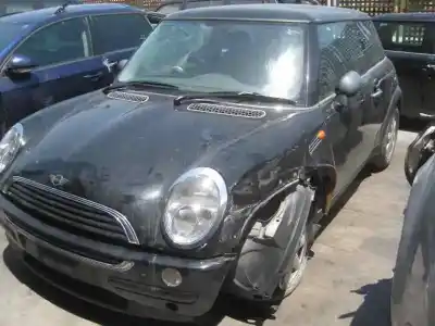 Vehículo de desguace bmw                                                mini (r50,r53)                                                                                                                                                                                                                                             one                                                                                                                                                                                                                                                        del año 2001 con motor w10b16a