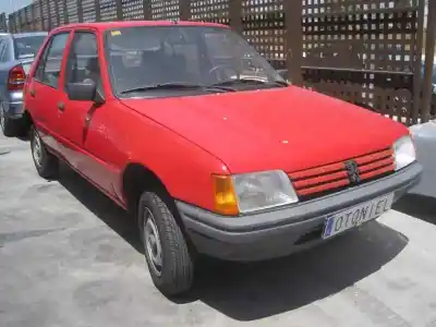 Véhicule à la ferraille PEUGEOT 205 BERLINA 1.1 Mito de l'année 1985 alimenté 