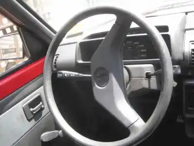 Véhicule à la ferraille peugeot 205 berlina 1.1 mito de l'année 1985 alimenté 
