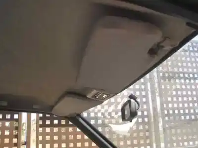 Véhicule à la ferraille peugeot 205 berlina 1.1 mito de l'année 1985 alimenté 