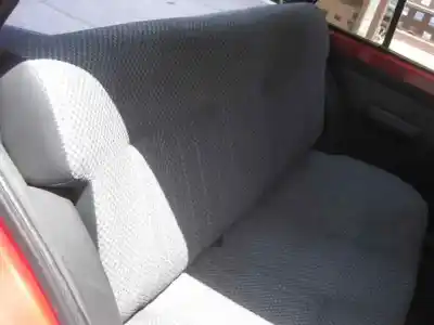 Véhicule à la ferraille peugeot 205 berlina 1.1 mito de l'année 1985 alimenté 