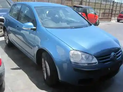 Vehículo de desguace VOLKSWAGEN GOLF V BERLINA (1K1) 1.6 16V FSI del año 2005 con motor BLF