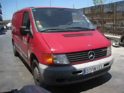 Veículo de Sucata mercedes                                           vito (w638) caja cerrada                                                                                                                                                                                                                                   110 cdi  (638.094)                                                                                                                                                                                                                                         do ano 2000 alimentado 611980