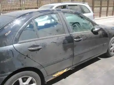 Здавання транспортного засобу mercedes-benz clase c (w203) berlina 200 cdi (la) (203.007) року 2000 потужний 646962