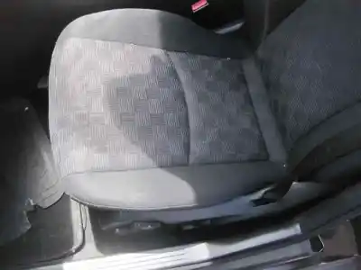 Здавання транспортного засобу mercedes-benz clase c (w203) berlina 200 cdi (la) (203.007) року 2000 потужний 646962