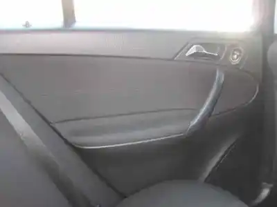 Здавання транспортного засобу mercedes-benz clase c (w203) berlina 200 cdi (la) (203.007) року 2000 потужний 646962