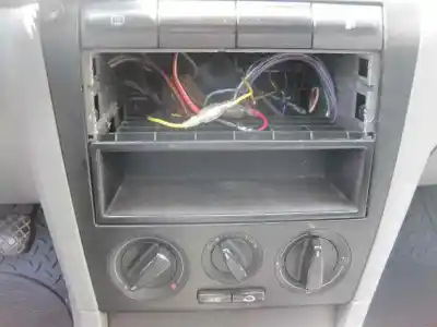 Véhicule à la ferraille skoda octavia berlina (1u2) 1.9 tdi slx de l'année 2000 alimenté agr