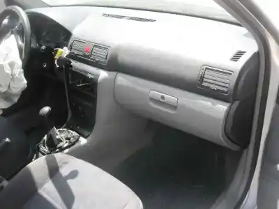 Véhicule à la ferraille skoda octavia berlina (1u2) 1.9 tdi slx de l'année 2000 alimenté agr