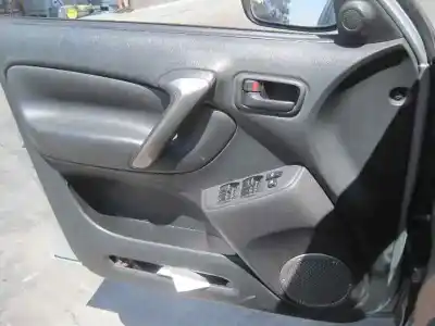 Здавання транспортного засобу toyota rav 4 ii (_a2_) 2.0 d 4wd (cla20_ cla21_) року 2004 потужний 1cd-ftv