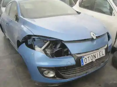 Sloopvoertuig renault megane iii berlina 5 p bose edition van het jaar 2013 aangedreven k9k j8