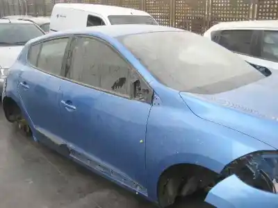 Sloopvoertuig renault megane iii berlina 5 p bose edition van het jaar 2013 aangedreven k9k j8