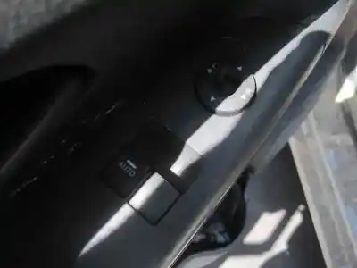 Veicolo di demolizione kia venga basic dell'anno 2010 alimentato g4fa-i