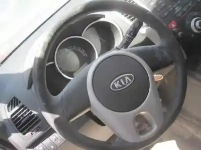 Veicolo di demolizione kia venga basic dell'anno 2010 alimentato g4fa-i