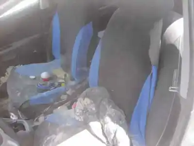 Veicolo di demolizione kia venga basic dell'anno 2010 alimentato g4fa-i