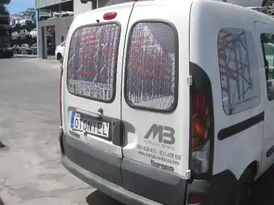 Véhicule à la ferraille renault kangoo (f/kc0) alize de l'année 2001 alimenté f8q p6