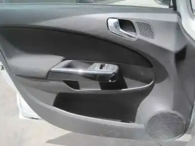 Veicolo di demolizione opel corsa d 1.3 16v cdti dell'anno 2012 alimentato a13dtc