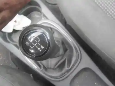 Veicolo di demolizione opel corsa d 1.3 16v cdti dell'anno 2012 alimentato a13dtc