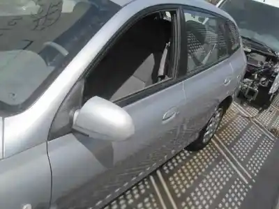 Veicolo di demolizione kia rio ipanema berlina dell'anno 2005 alimentato a5d