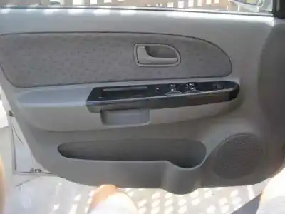 Veicolo di demolizione kia rio ipanema berlina dell'anno 2005 alimentato a5d