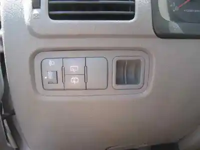 Veicolo di demolizione kia rio ipanema berlina dell'anno 2005 alimentato a5d