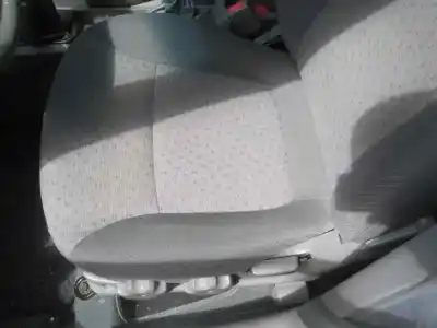 Veicolo di demolizione kia rio ipanema berlina dell'anno 2005 alimentato a5d