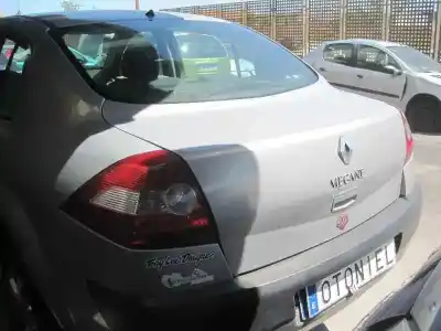 Здавання транспортного засобу renault megane ii classic berlina confort dynamique року 2004 потужний f9q b8