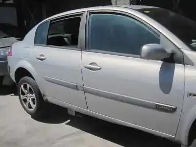 Здавання транспортного засобу renault megane ii classic berlina confort dynamique року 2004 потужний f9q b8