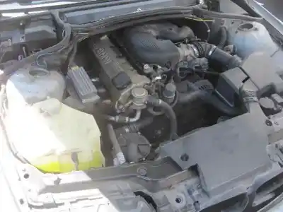 Veicolo di demolizione bmw serie 3 berlina (e46) 316i dell'anno 1999 alimentato m43b19tu