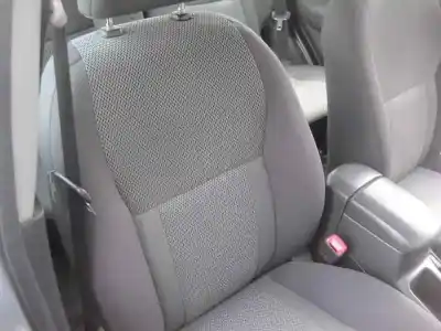 Здавання транспортного засобу toyota rav 4 ii (_a2_) 2.0 4wd (aca21 aca20) року 2004 потужний 1az-fe