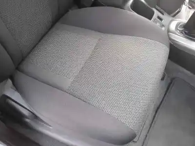 Здавання транспортного засобу toyota rav 4 ii (_a2_) 2.0 4wd (aca21 aca20) року 2004 потужний 1az-fe