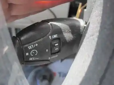 Veículo de Sucata citroen c5 berlina 2.0 exclusive do ano 2007 alimentado rhr