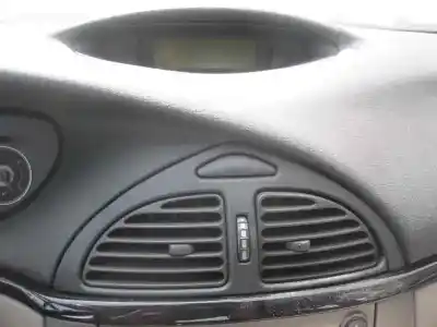 Veículo de Sucata citroen c5 berlina 2.0 exclusive do ano 2007 alimentado rhr